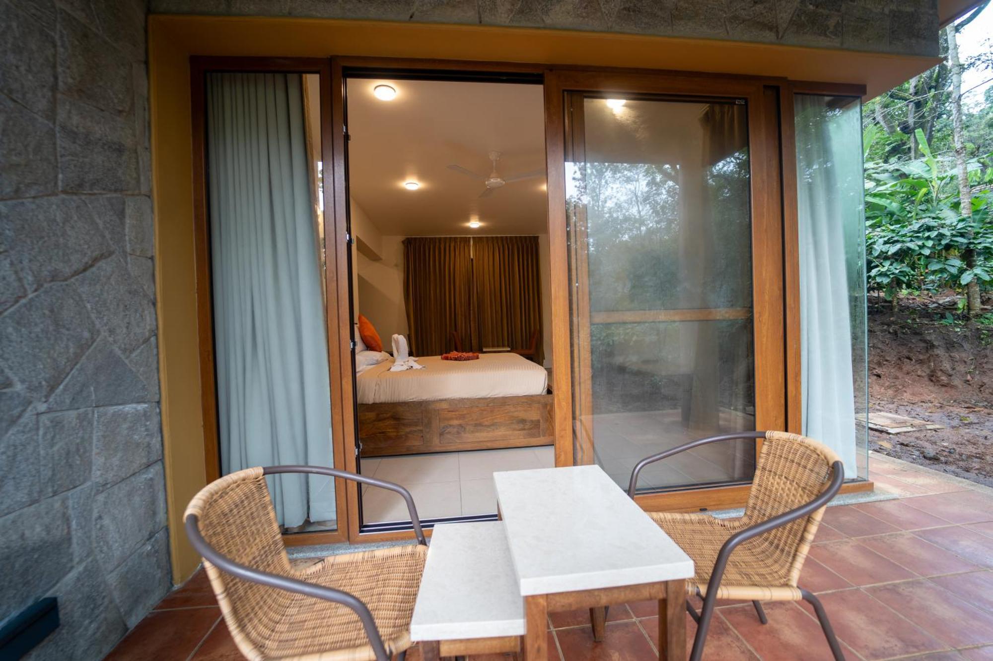 The Birchwood Retreat, Madikeri Hotel ภายนอก รูปภาพ